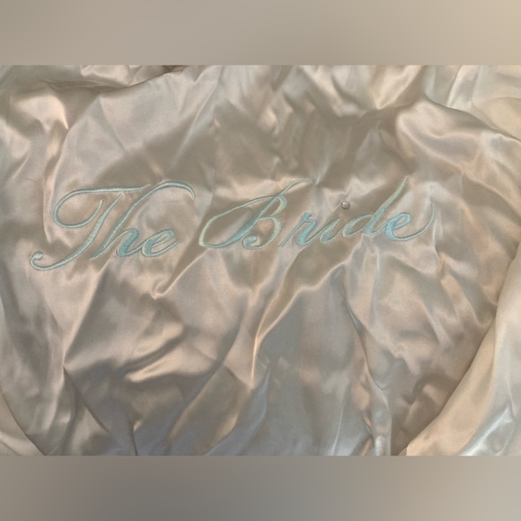 Bride Robe Bundle - One Size Fits Most - Picture 15 of 16